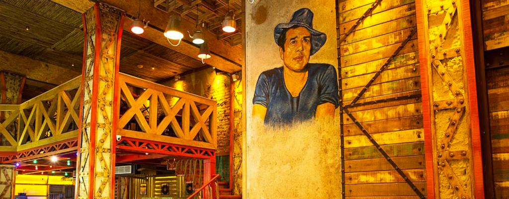 Garam dharam interior